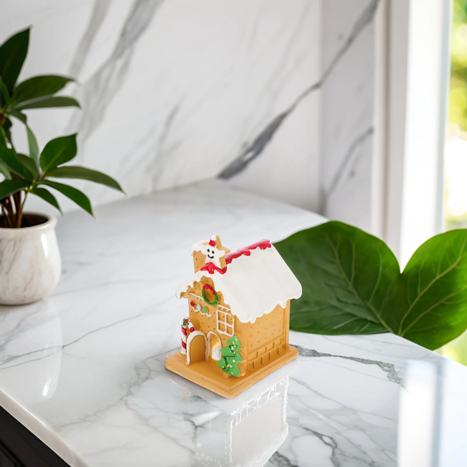 Miniature Christmas Glowing House Resin Small House Xmas Party Decoration Tabletop Bookshelf Wall Christmas Village Houses