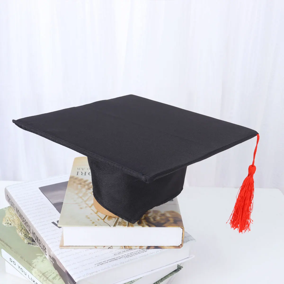 

2Pcs Newborn Photography Props Graduation Caps Infant Baby Boy Girl Bachelor Hats Photo Outfit Accessories 2025 Newborn