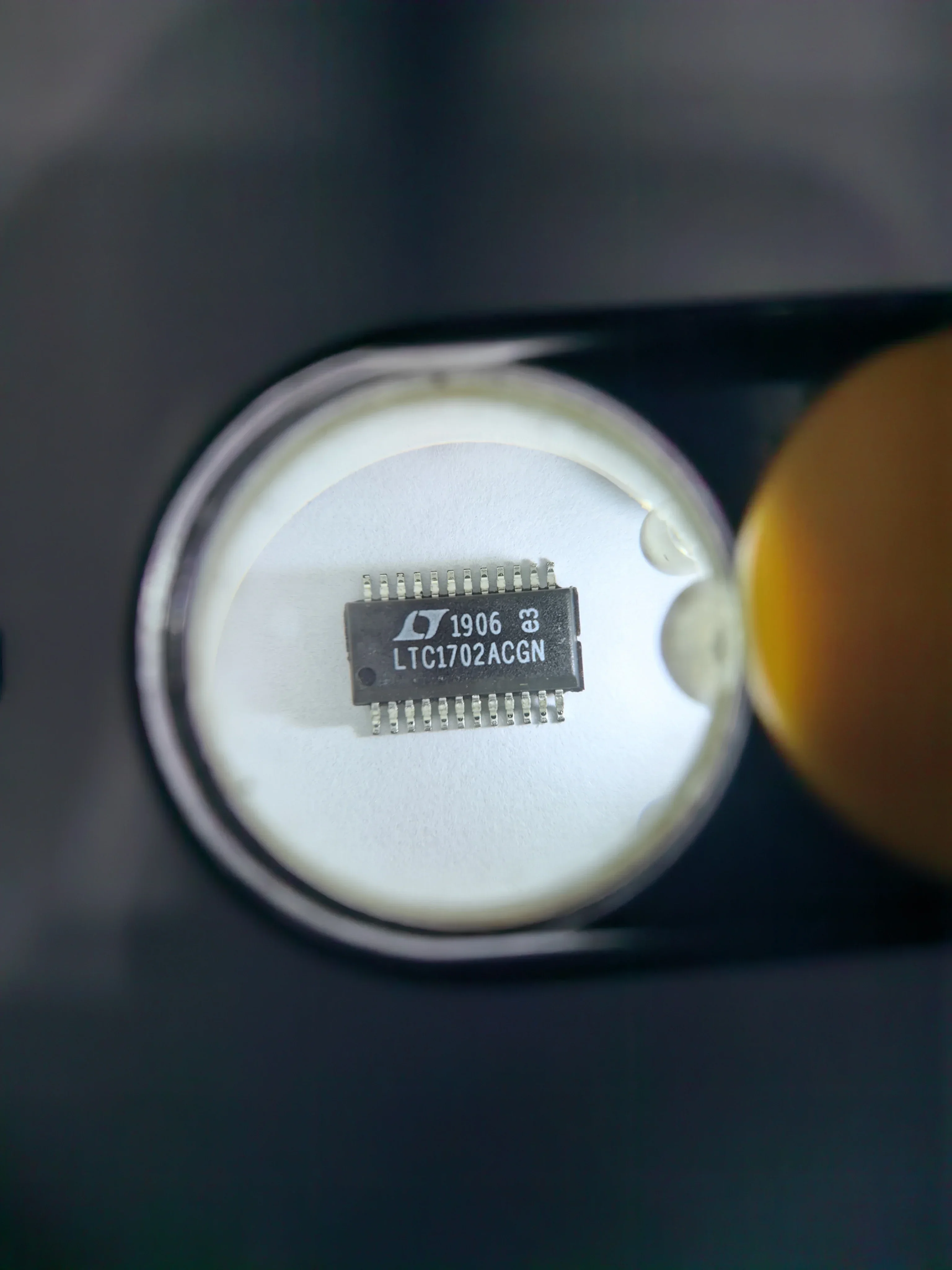 LTC1702ACGN LTC1702AIGN LTC1702CGN LTC1702 - Dual 550kHz Synchronous 2-Phase Switching Regulator Controller