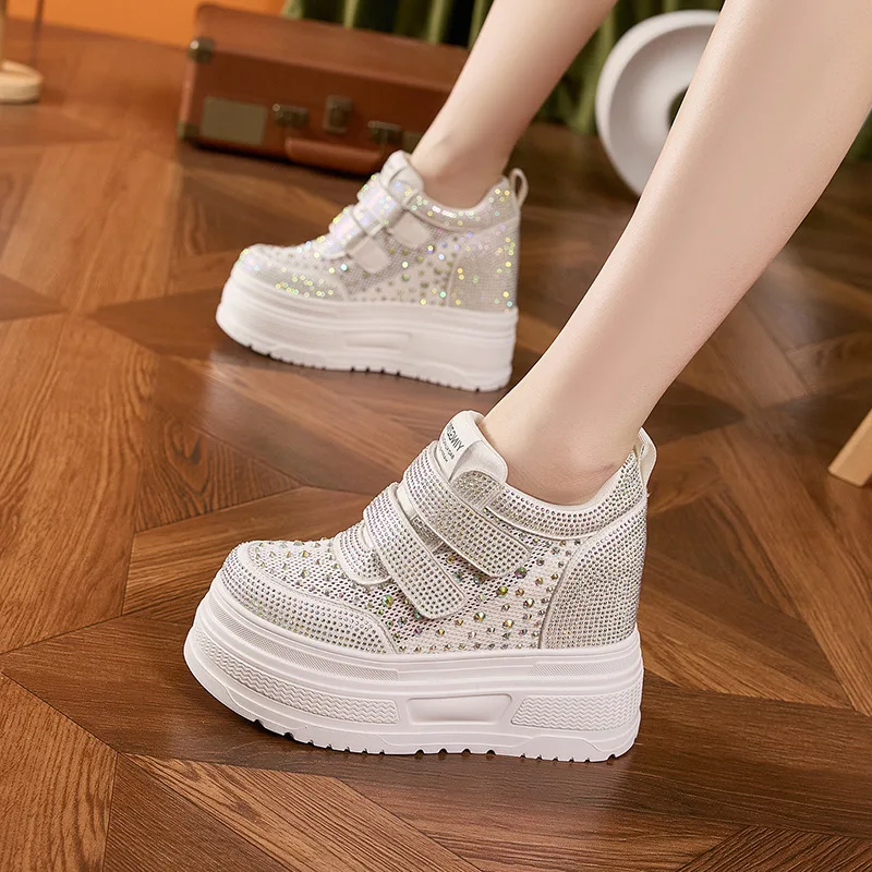 

Women's Thick soled White Shoes 2026 Summer Versatile Breathable Hollow Mesh Casual Shoes Interior Height Increasing Sports Shoe