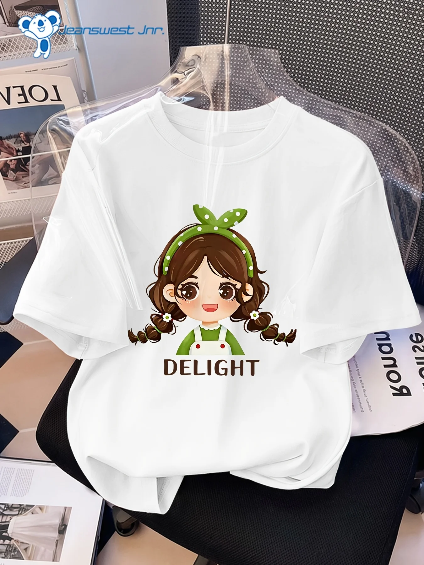Beautiful Girl Printed T-shirt with Fashionable Print, Loose Casual Short Sleeved, Personalized and Comfortable Parent-child Top