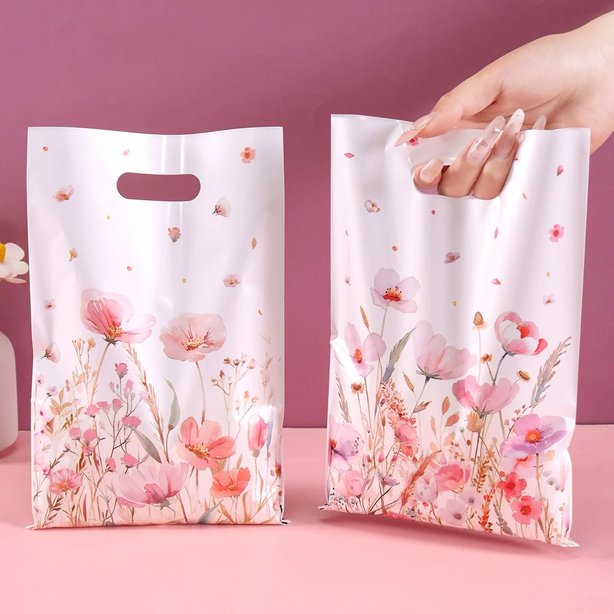 10/20/50 Stück rosa Blumen-Geschenktüten aus Kunststoff mit gemischtem Blumenmuster für Frühling, Sommer, Feiertage, Geburtstagsfeiern, Dekorationen – Detail 7