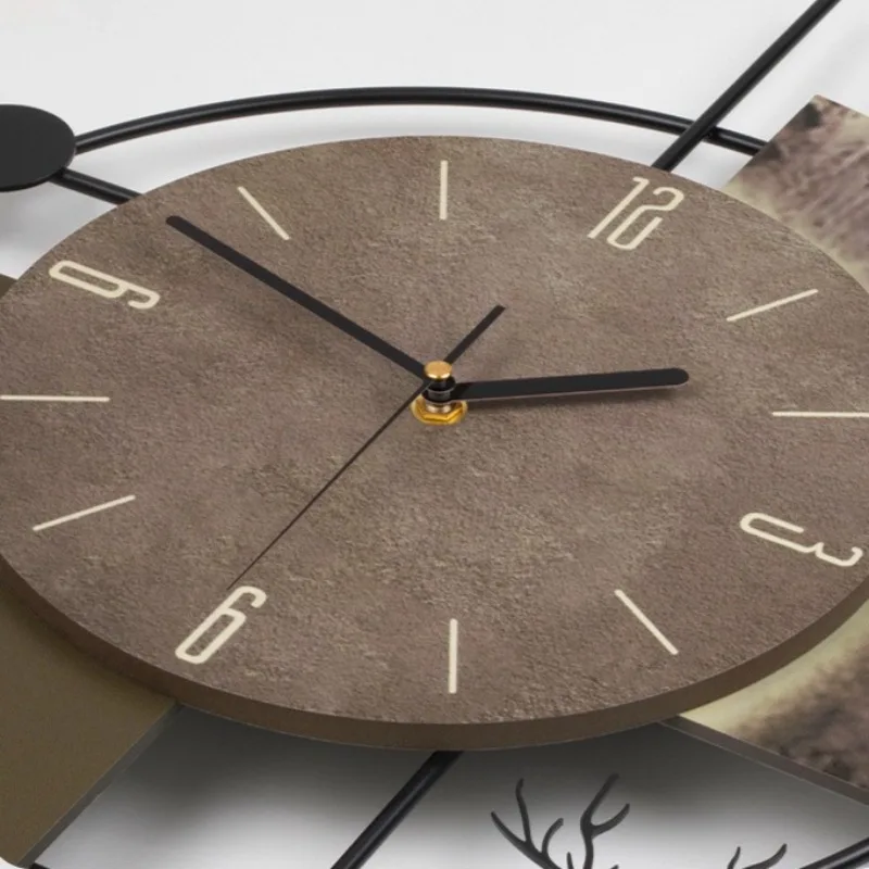Creative Metal Casing Wall Clocks Luxury Modern Silent Living Room Wall Clocks Large Size Wooden Dial Artistic Home Decoration