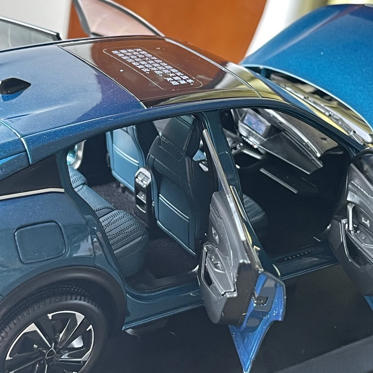 408X, Legierungsdruckguss-Automodell, SUV-Modell, Jungenspielzeug, Geschenk für Erwachsene, Sammlungsdisplay, Blau, 1:18