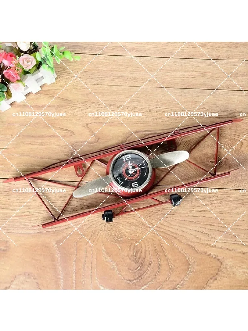 Relógio de Parede Retro em Ferro com Tema de Aeronave, Decoração Criativa Europeia para Casa, Presente Único de Arte de Parede