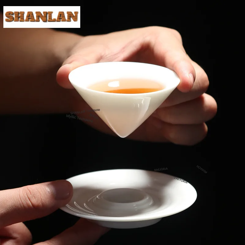 40ml Schafsfett-Jade-Porzellan-Teetasse Kreative Teeschale Einzeltassen Teeverkostungs-Personaltasse Chazhan Meistertassen Café-Dekoration