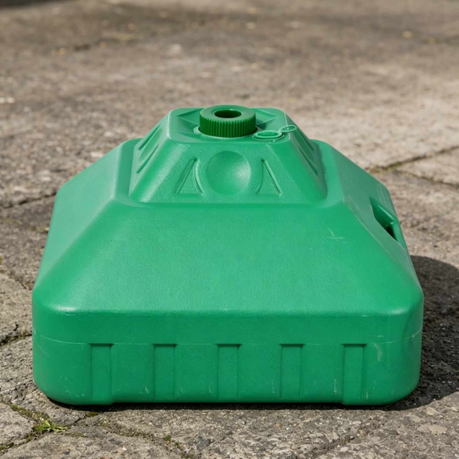 Fillable Umbrella Base 30 L Water Barrel Base Outdoor Gear Molded Neck Garden Item Side Handle Recess
