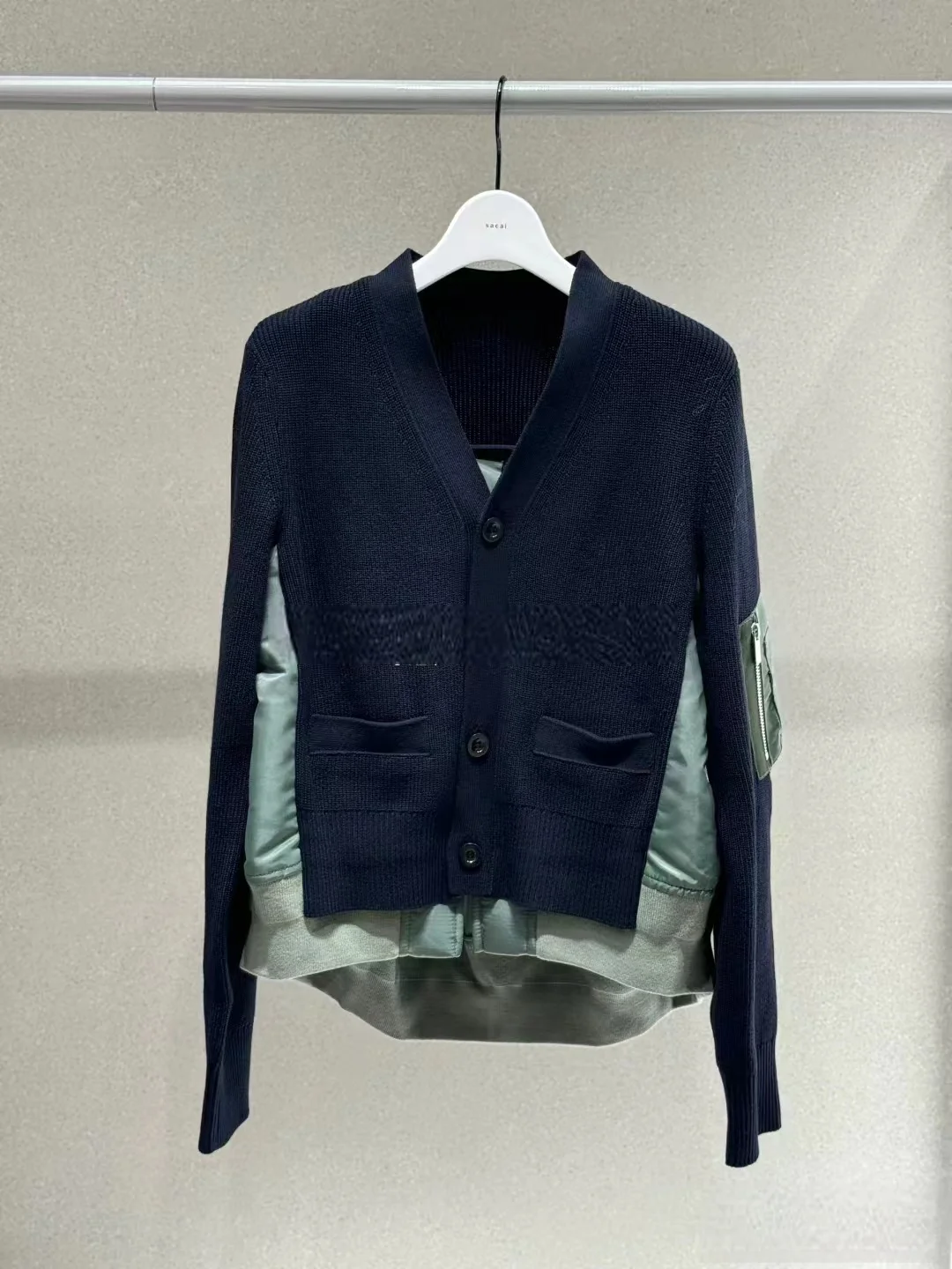 

Женский модный кардиган FOG SACAI в японском стиле, вязаный, с длинными рукавами, V-образным вырезом, на пуговицах, из полиэфирного волокна