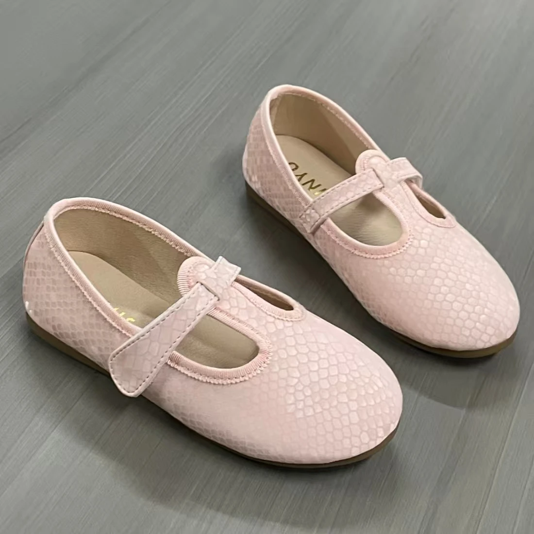 

Jinyu Fashion Ice Silk Snake Pattern PU Outdoor Activity Princess Shoes Children's Shoes Glitter Leather Durable Pink Girl Shoes