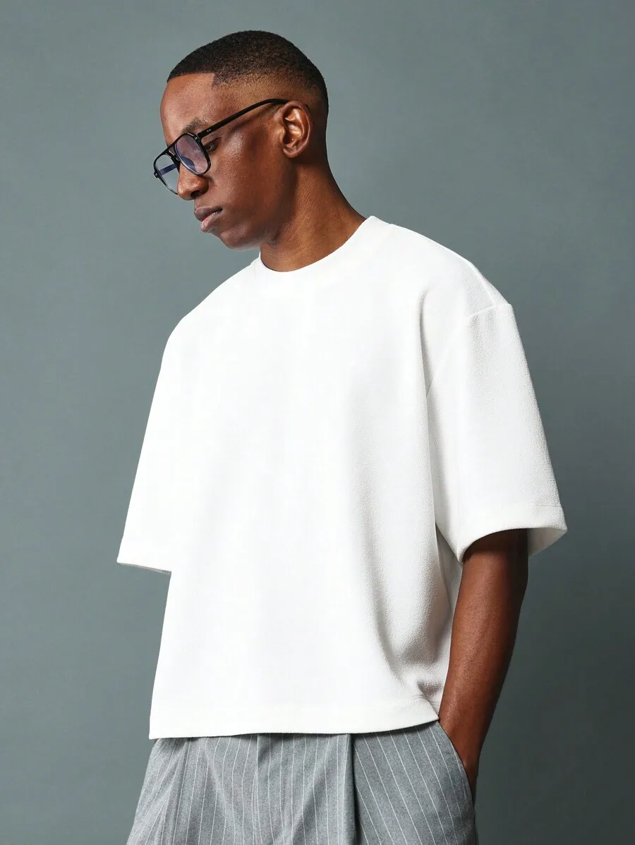 

Men's Oversized White Short Sleeve T-Shirt - Loose Fit Casual Tee