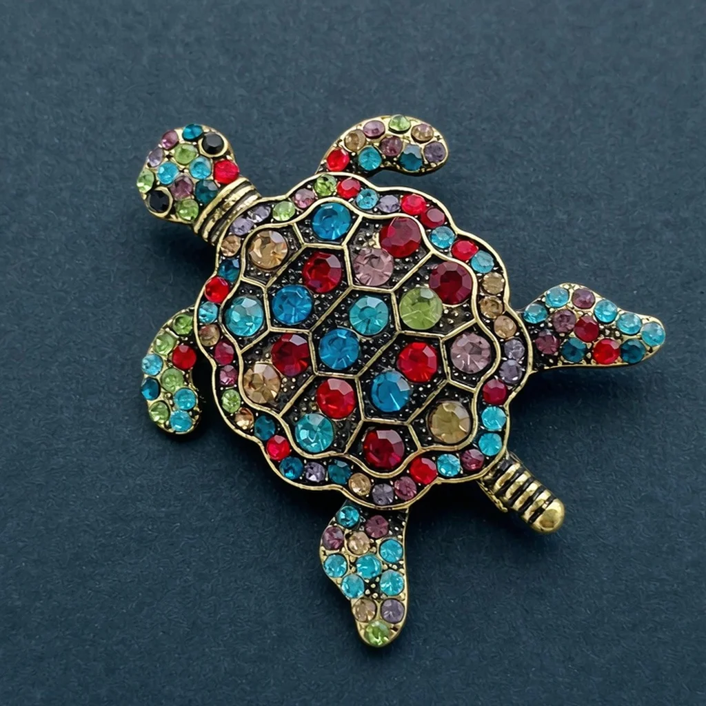 Trend 26 Niche French-Style Wedding Guest Brooch, Metal Buckle, Bag Accessory, Women's Suit Pin, Commuter Clothing Embellishment, Best Matching Piece, Light Luxury Waterproof, Date Accessory, Personalized Brooch, Anti-Exposure Tool, Versatile, Lapel Pin, High-End Suit Lapel Pin, Shoe Embellishment