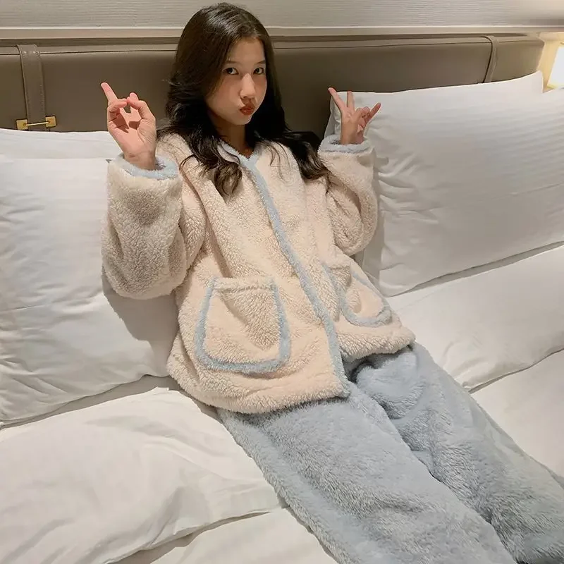 

Coral Fleece Thickening Type Long Sleeve Set Autumn New Style Maiden Can Be Worn Outside Loungewear Wintertime Pajamas Female