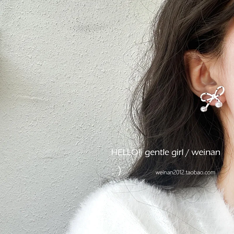 Stud Earrings White Polka Dot Bow Cute Elegant Lightweight Alloy Hypoallergenic Fall Winter Stylish Daily Jewelry for Women