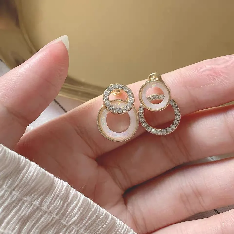 Vintage CC Design Ohrstecker für Frauen Koreanische Mode X Kreuz Zirkon Ohrring Verlobung Schmuck Geschenke Großhandel