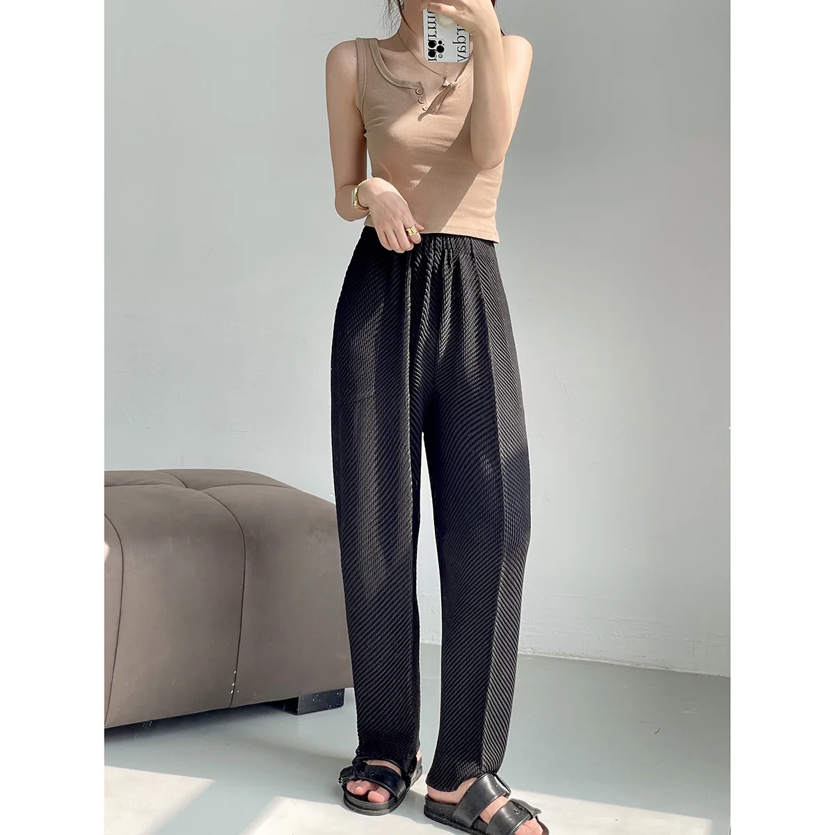 Miyake Casual Style Stretch Center Seam Pressed Pleated Granny Pants Elastic Waist Pockets Pear Shape Wide Leg Pants for Women