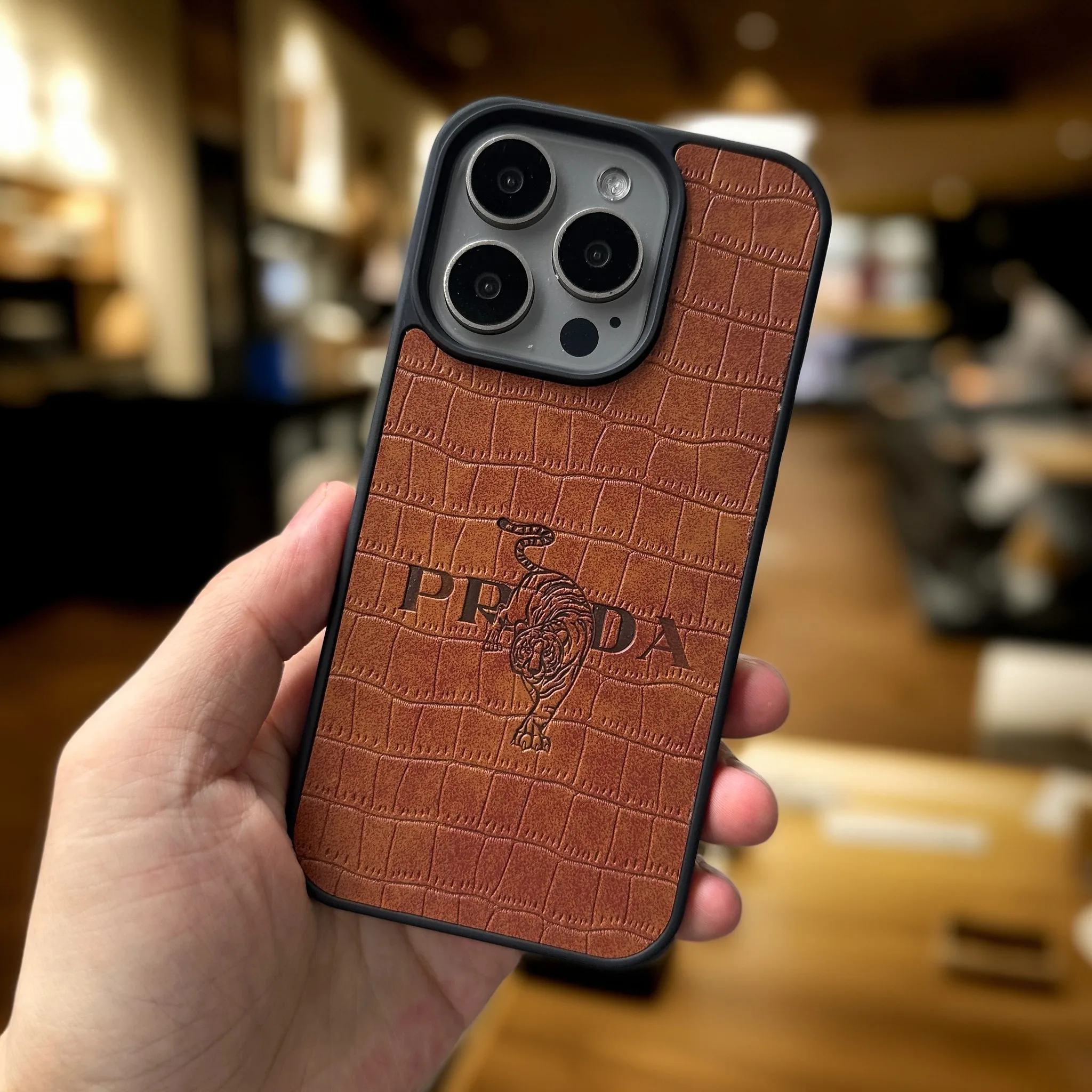 بصمة النمر قضية الهاتف آيفون 16 15 14 زائد 13 12 11 برو ماكس غطاء فاخر بولي leather جلد التمساح فوندا حالات carcasa