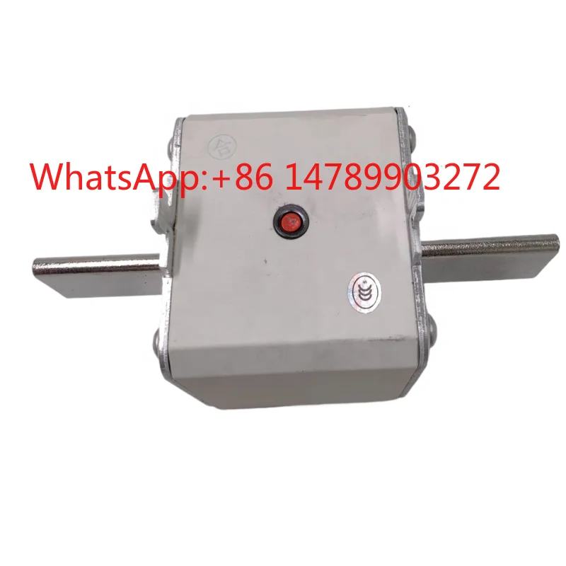 Energy storage 1000Vdc square high breaking fuse link 315A-1400A battery short circuit protector