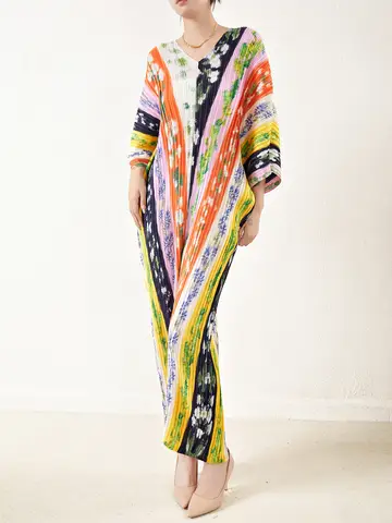 मियाके प्लीटेड वी-नेक बैटविंग स्लीव प्रिंटेड लॉन्ग ड्रेस महिलाओं के लिए नया फैशन एलिगेंट प्लस साइज़ ड्रेस 8 best sales मियाके पोशाक - №5