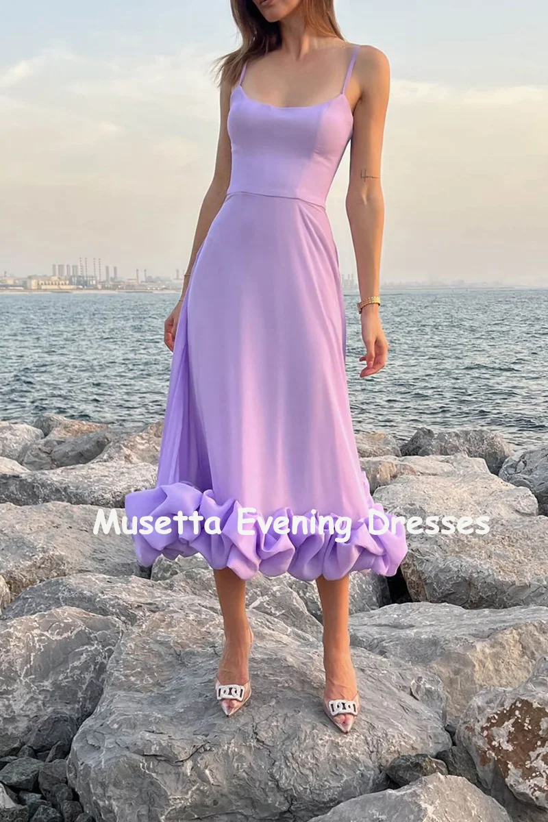 Musetta Flounce Spaghetti Straps Prom Dress, Praça Neck Ruffles, Tiered Party Gown, Backless Tea Length, Vestidos de casamento