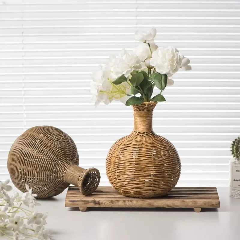 Handmade Woven Rattan-Look Vase – Elegant Living Room Decor, Vintage Small Vase for Dried Flowers, Creative Ornamental Vase