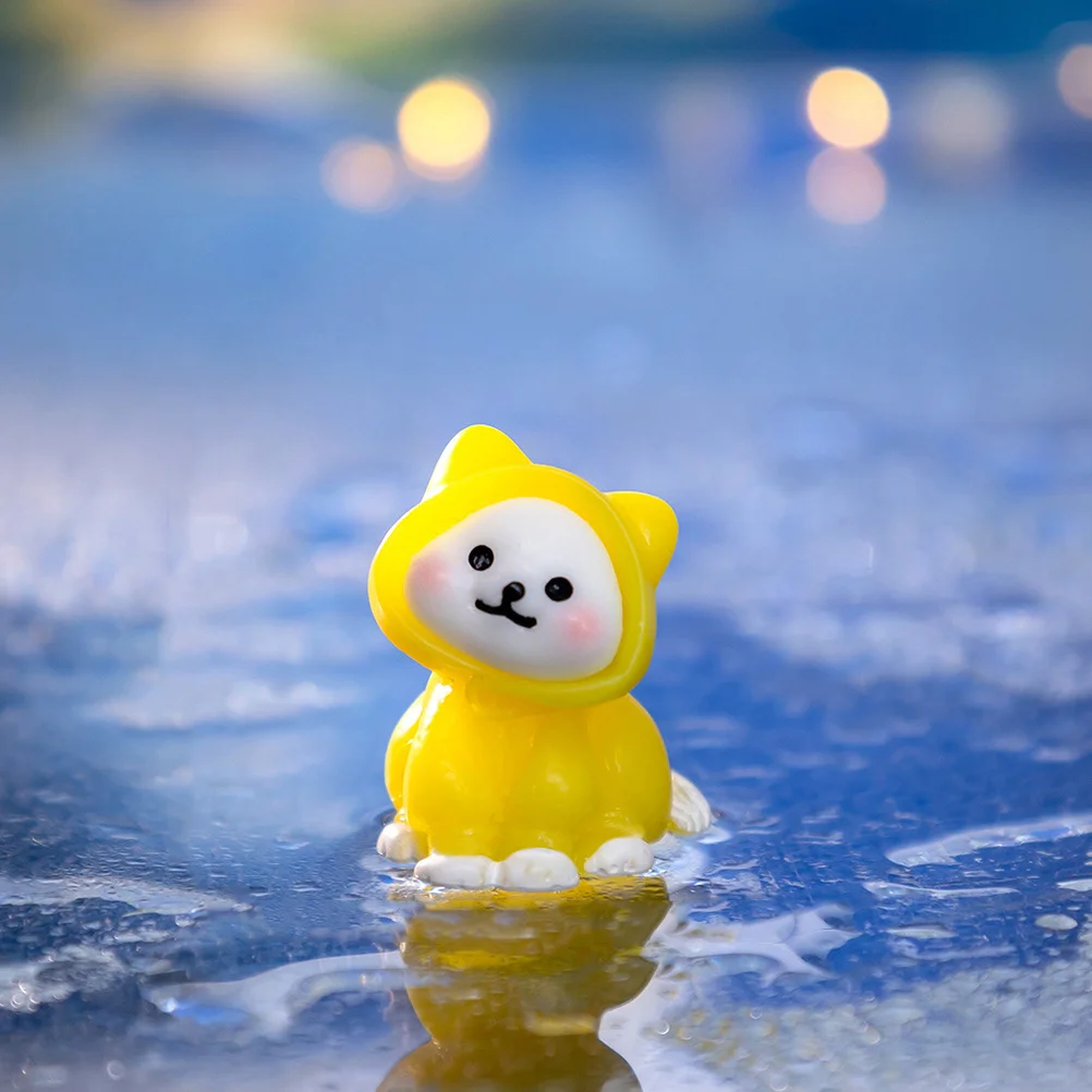 

4pcs Raincoat Puppy Decor Resin Dog Mini Animal Statue For Dollhouse Desktop Realistic Tiny Figures Stress Relief