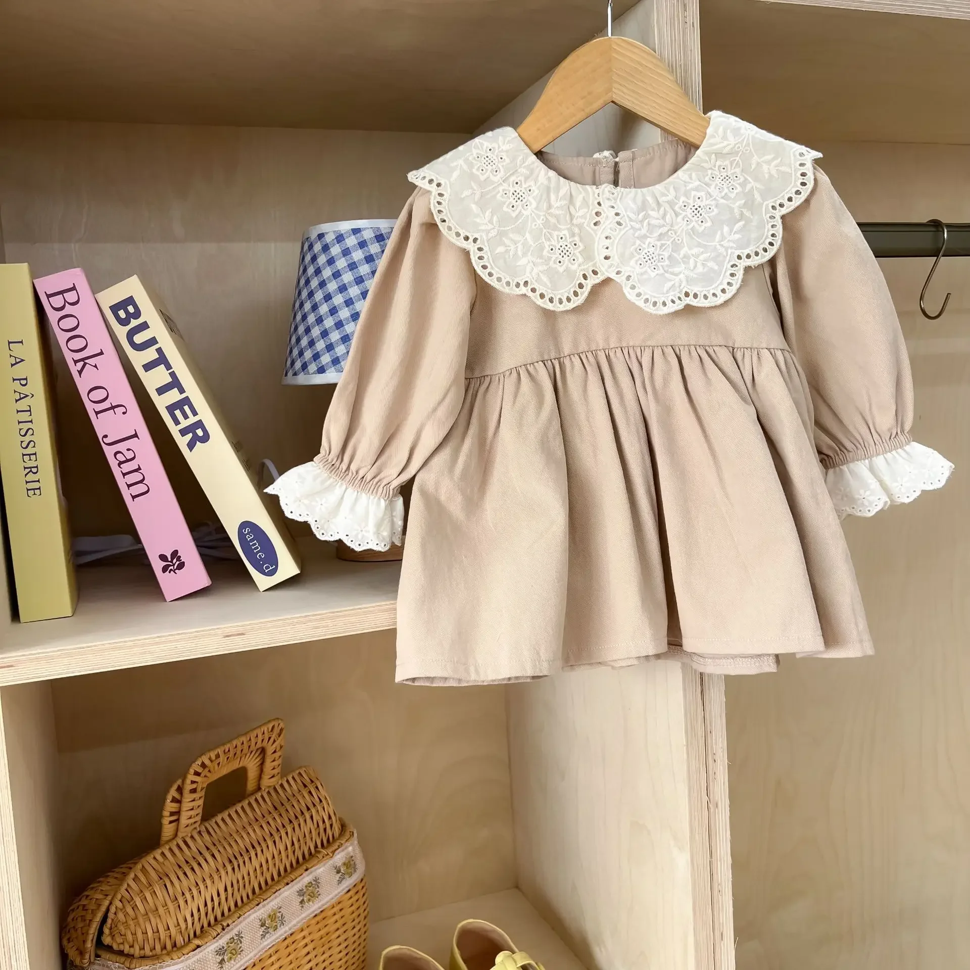 2024 New Girls\' Autumn Dress: Stylish Children\'s Autumn College Style Simple Little Girl Baby Princess Dress