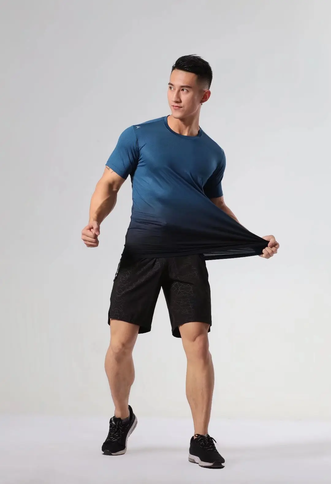 2023 New Men Gym Workout Fitness Short Sleeve T-shirt Hip Hop Fitness Summer Oversized Bodybuilding Tops Sports Tees