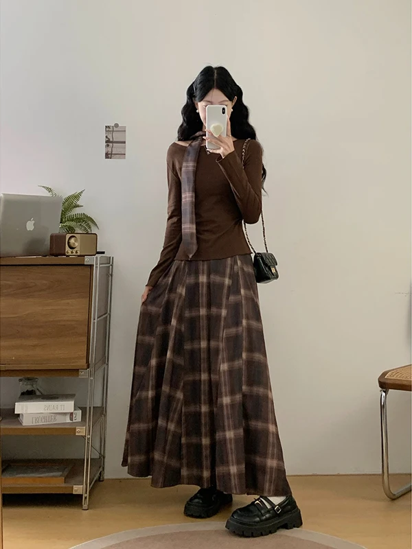 

Women's Two-piece Skirt Set Coffee Off-the-shoulder Long-sleeve Tee High-waisted Slim Plaid A-line Skirt Harajuku Preppy Autumn