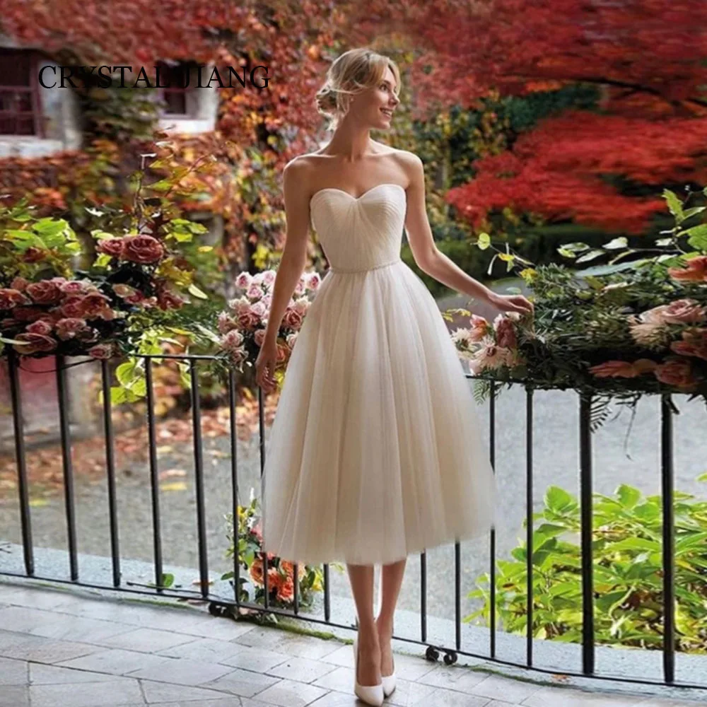 

Classy Short Ivory Strapless Tulle Wedding Dresses Sleeveless A Line Tea Length Robe De Mariée Bridal Gowns