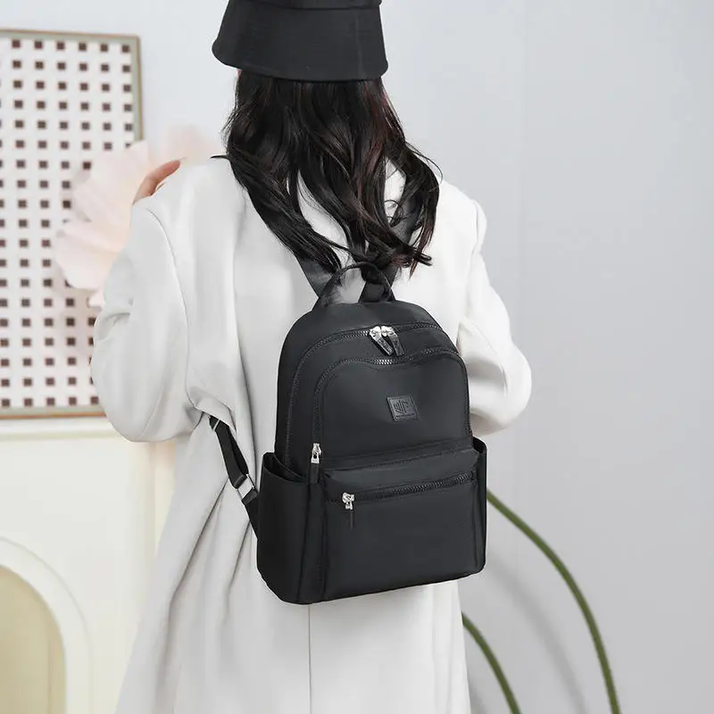 New Fashion High-capacity Oxford Women Backpack Female Leisure Travel Backpacks Teenage Girls Simplicity Solid Color Bookbag