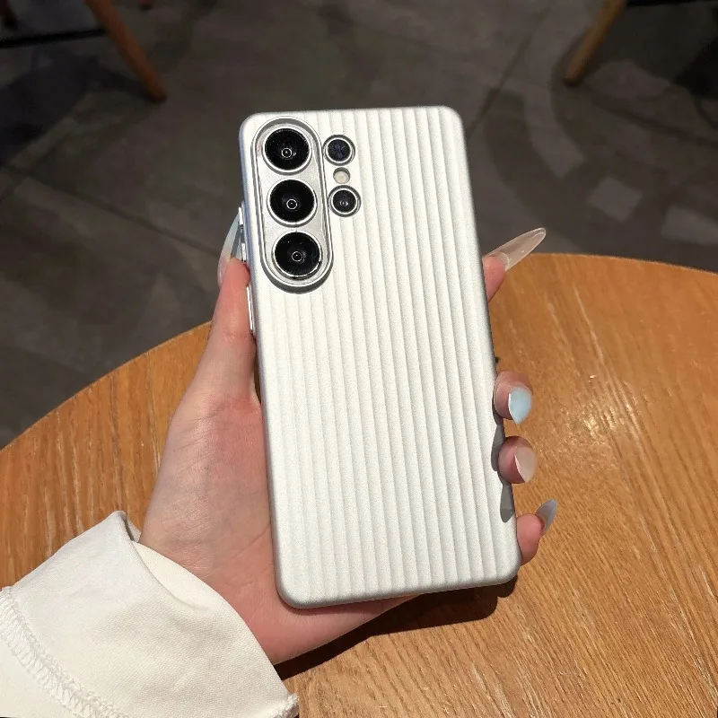 3D-Streifen-Metall-Lackhülle für Samsung S26 Ultra S25 Plus S24 S23 Ultra Funda Matte Wellpappe-Muster Panzer-PC-Cover