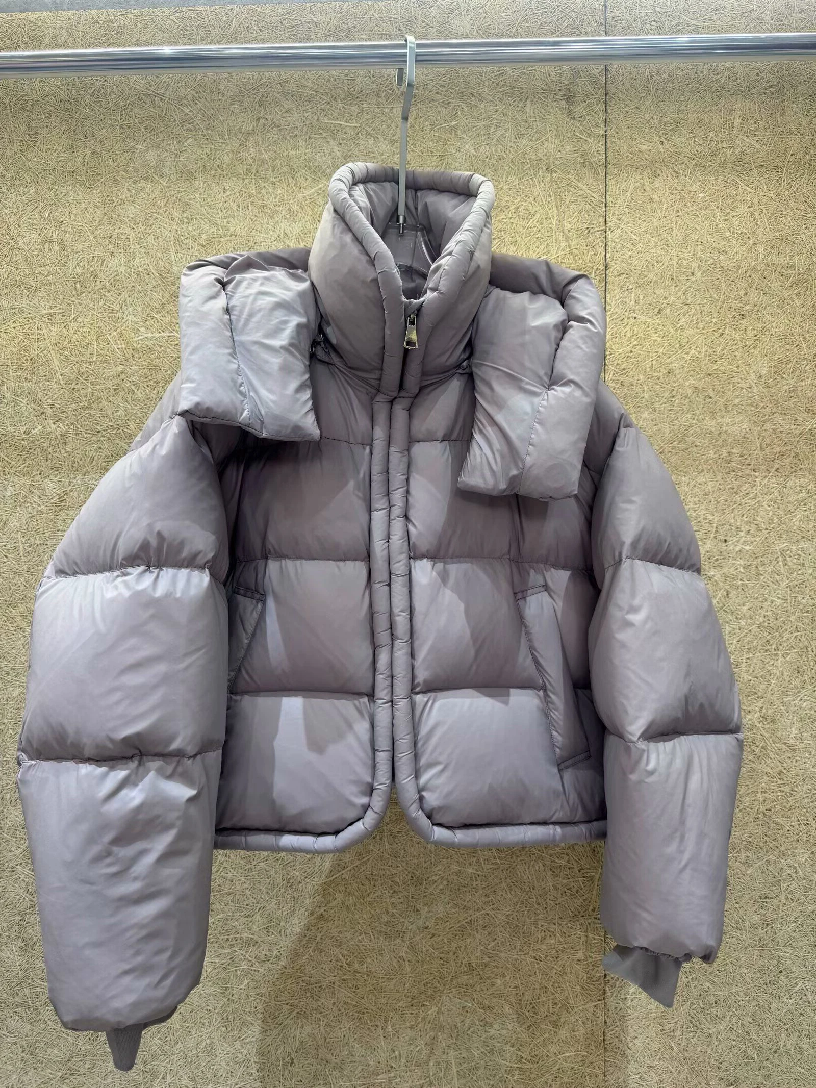 

Korean Sle Loose Fit Thiened Cotton Jaet Women's ort Coat with Hood Stand Collar Bread ape Ba Design Autumn Winte...