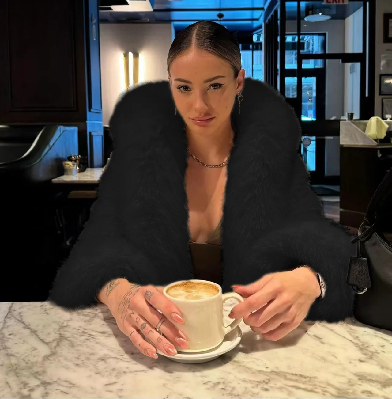 فو الفراء سترة المرأة سترة معطف قصير كم طويل هوديس الصلبة سميكة الدافئة جاكيتات الشارع الشهير أبلى الخريف الشتاء 2026 #1