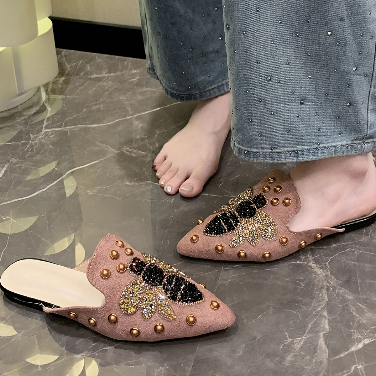 2024 Summer New Style Pointed Toe Baotou Half Drag Low Heel Casual Fashion Flat Bottom Breathable Outdoor Slippers for Women