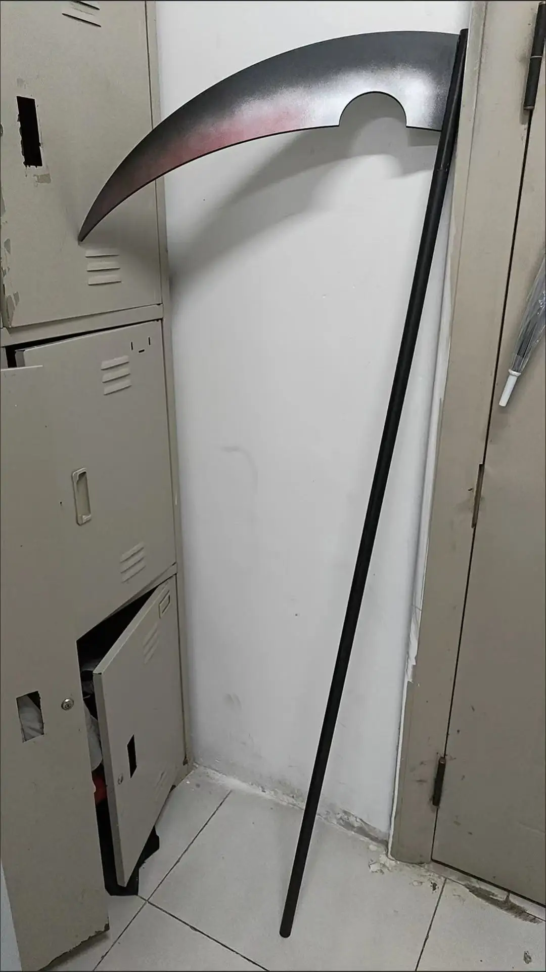 replique-de-la-grande-scythe-d'isaac-foster-de-l'anime-angels-of-death-accessoire-de-cosplay-cadeau-de-carnaval-accessoires-de-deguisement