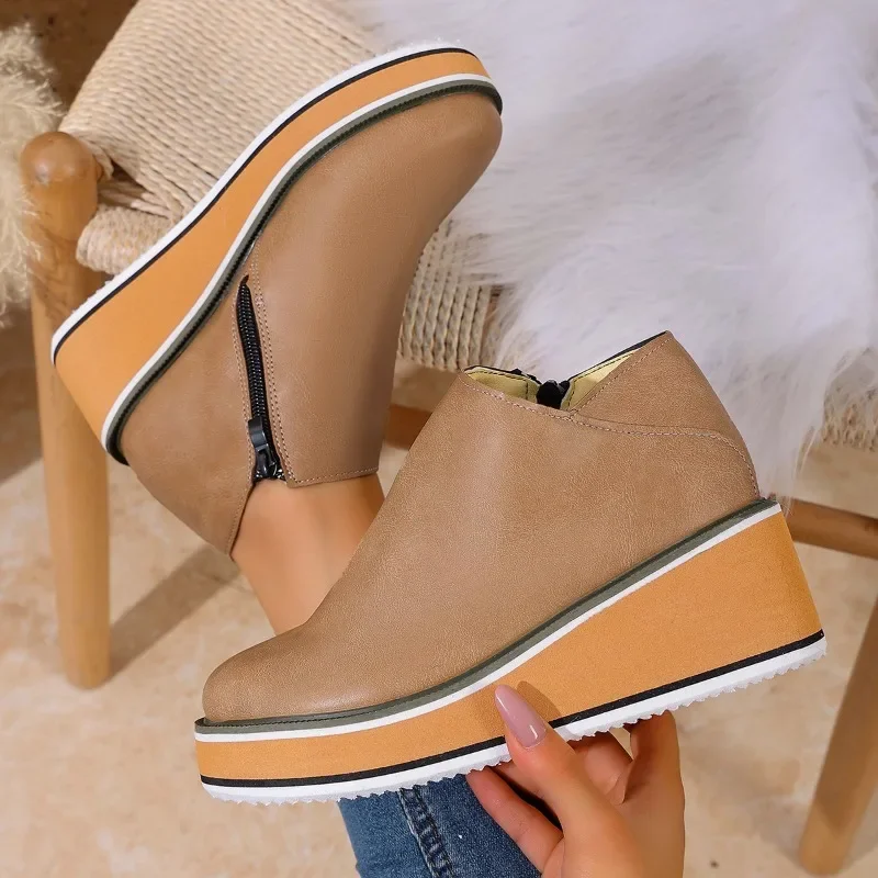 

Женские осенне-зимние новые ботинки с боковой молнией и круглым носком, ботинки на платформе, большие размеры, туфли-лодочки на танкетке с низким берцем