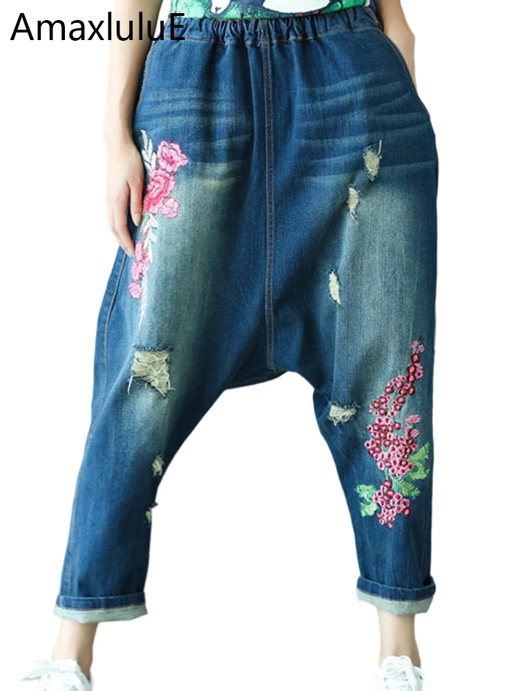 Amax LuluE 2025 Females Classic Embroidery Denim Trousers Ladies Fashion Loose Floral Cross Pants Vintage Leisure Ripped Jeans