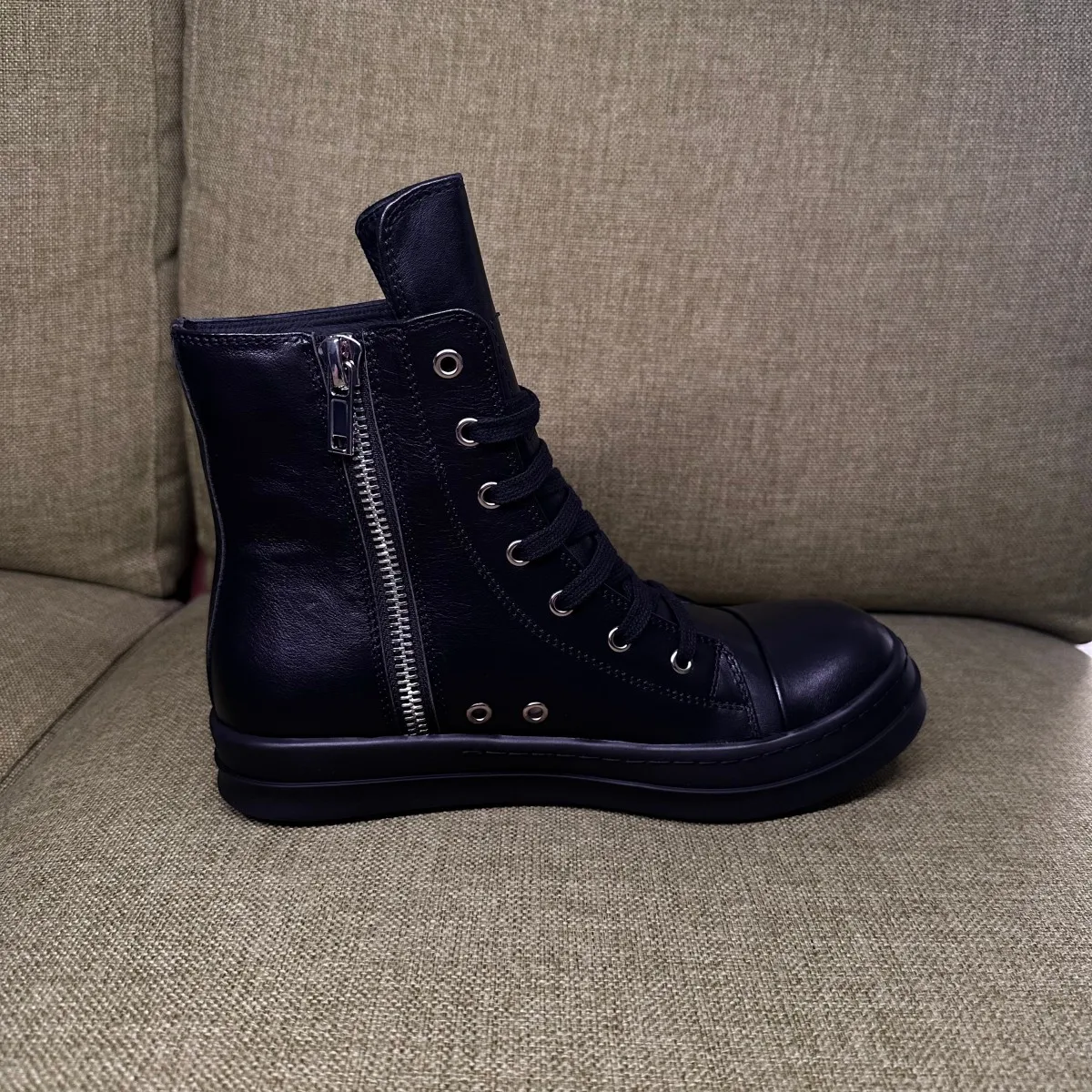 

Men Shoes Casual Sneaker Full Black Leather Fine Shoelace Flat High Top Shoe Zipper Ankle Boots Women Luxury Designer Sneakers