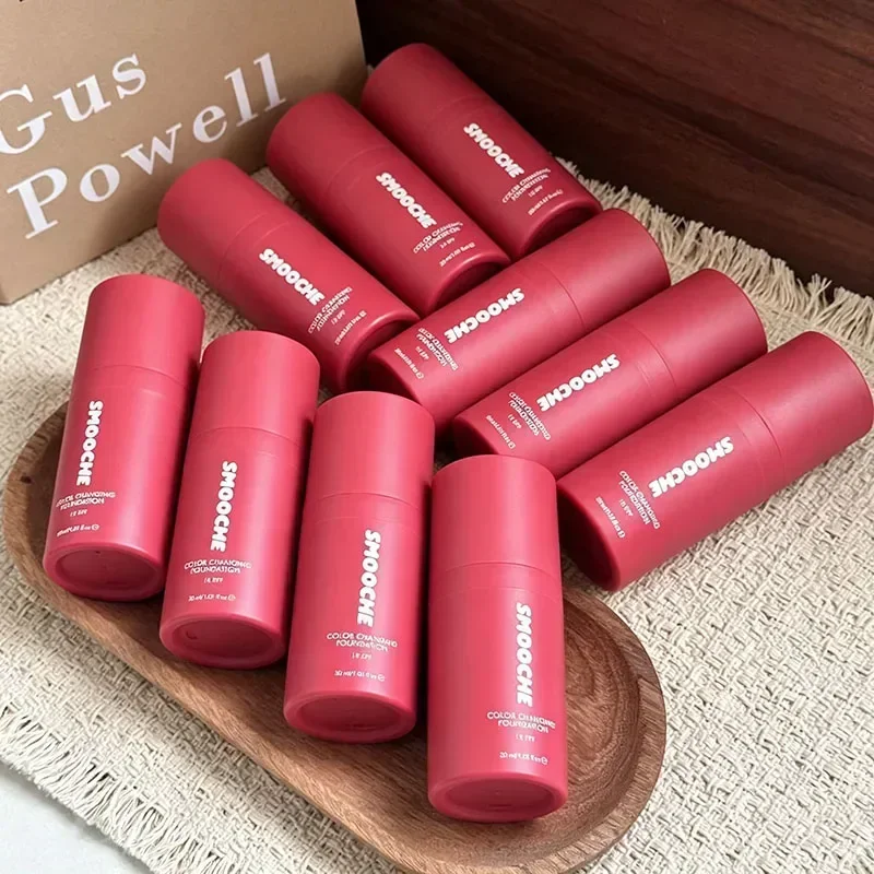 Fond de teint Smooche à teinte variable SPF15, fond de teint liquide adaptatif au teint, hydratant longue durée, correcteur naturel pour un maquillage impeccable.