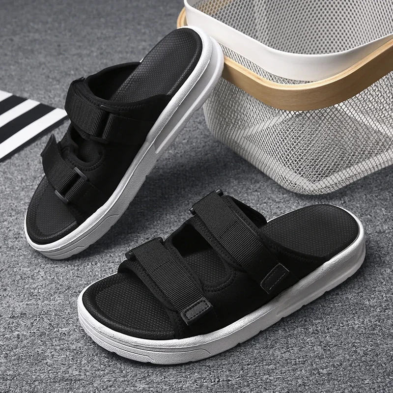 White Sneakers Living Room Slippers Walk Around Home Men\'s Slide Slipper Man Luxury 2024 Summer Shoes Sale Original Brands Shoes