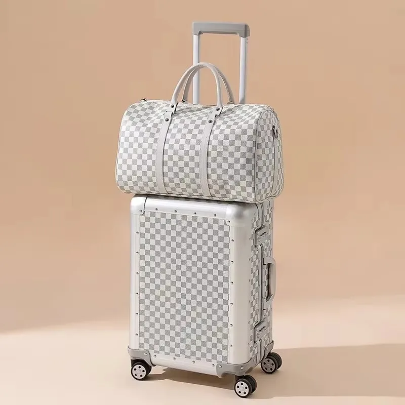 New Arrival Aluminum Swivel Luggage Set with Tie Rod and Combination Lock for Carry-On Luggage on Business Travel