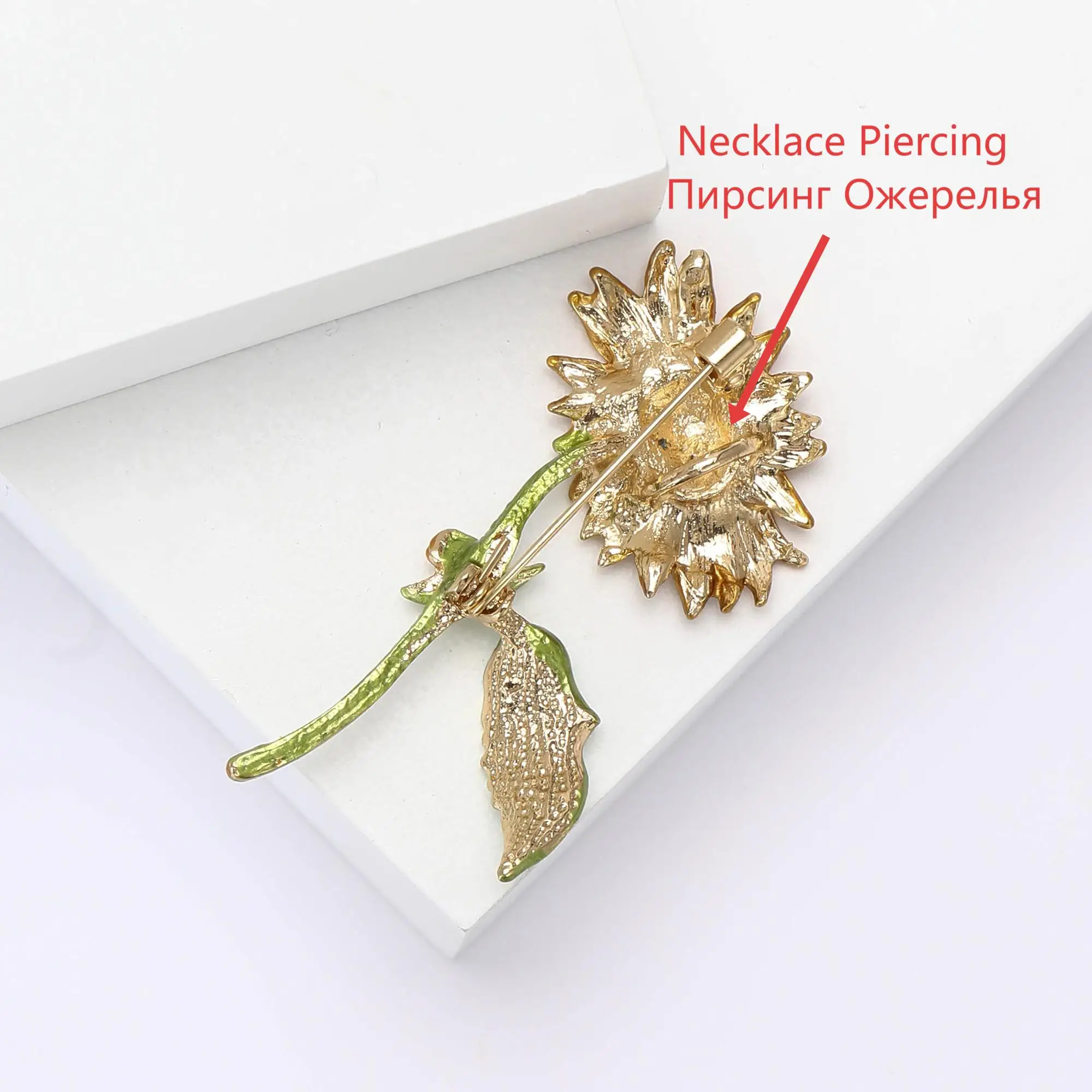 Beaut&Berry Fine Enamel Sunflower Brooches for Women Unisex Plant Pins Friends Party Gift Banquet Jewellery Accessories