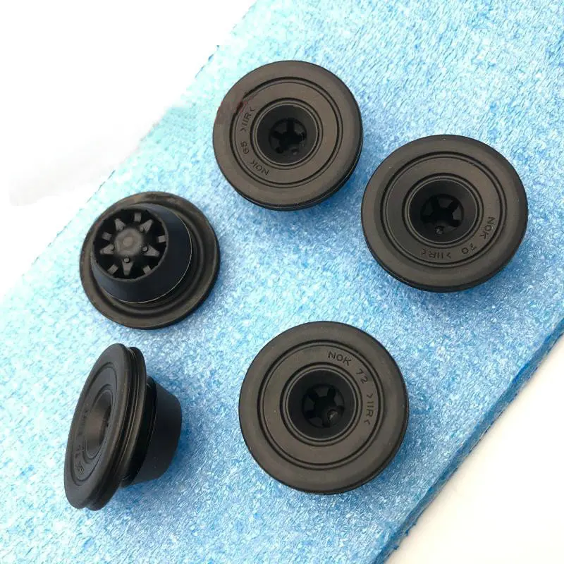 

Apply to New generation 8 Camry Lower rubber pier of air cleaner housing ， One price