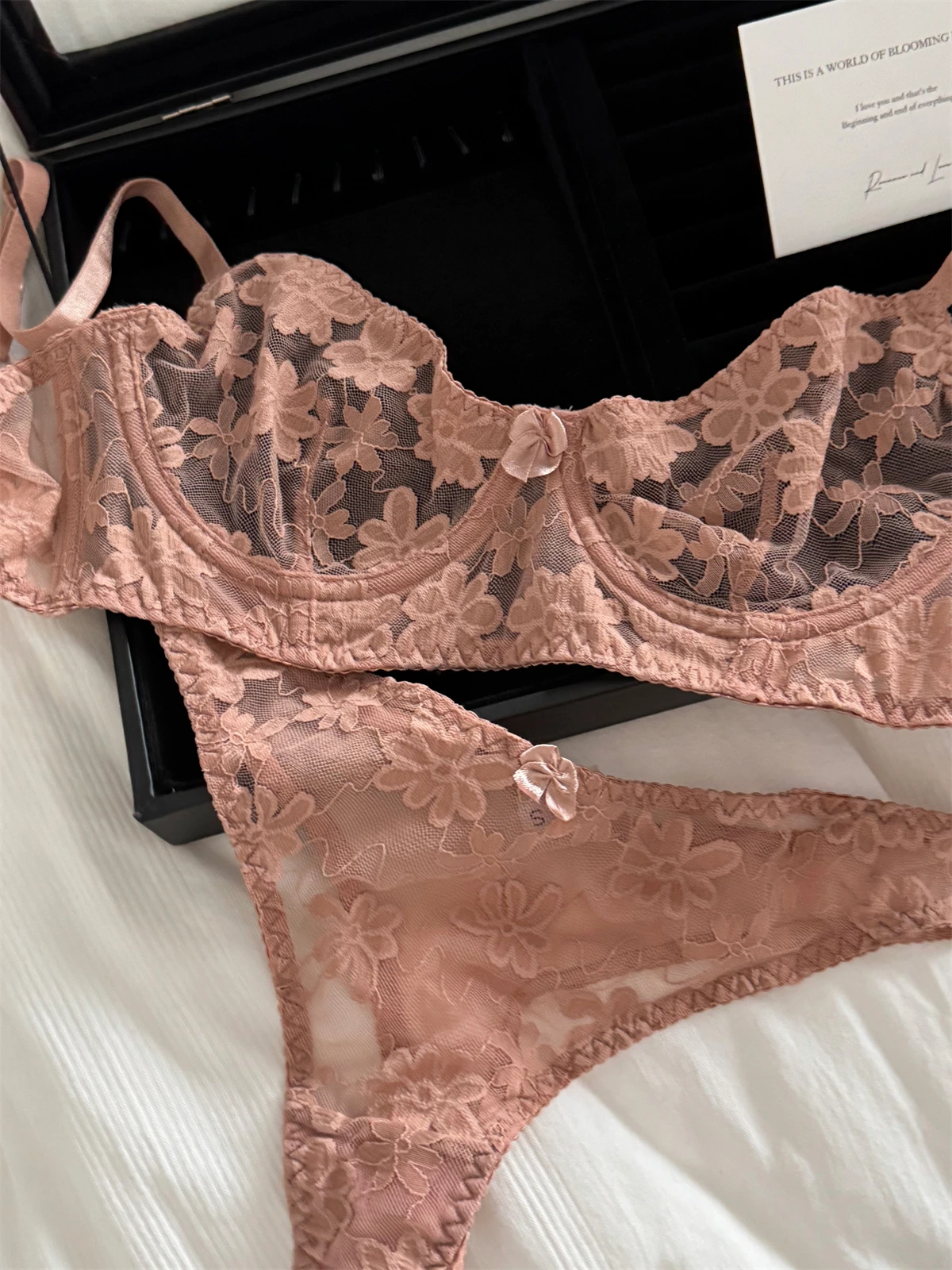 

Бюстгальтер с французским кружевом и вышитыми цветами, нижнее белье, сексуальное женское белье, маленькое свежее пуш-ап, большая грудь, маленький комплект с бюстгальтером