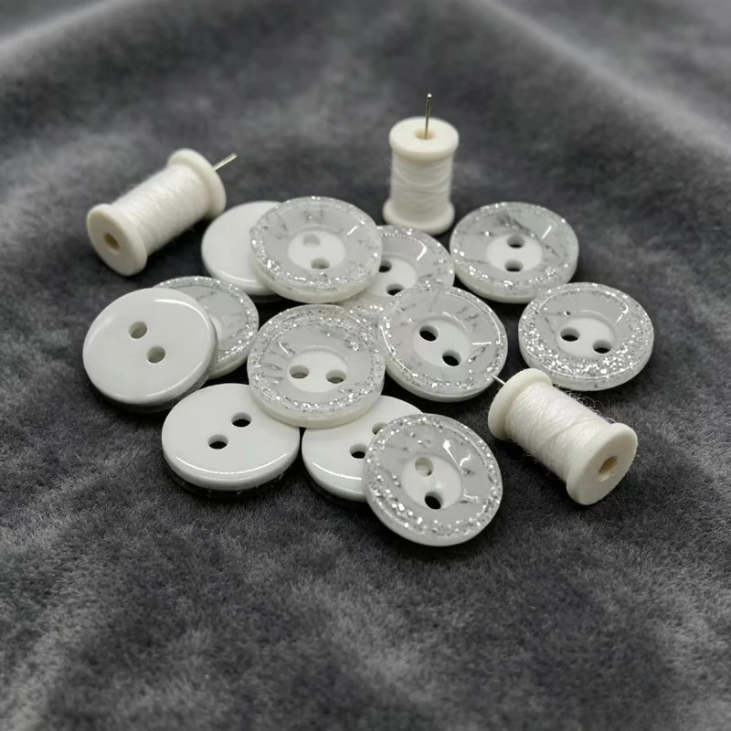 50pcs Resin 2 Holes buttons the wholesale Pearl color for the shirt the children\'s clothes 12mm