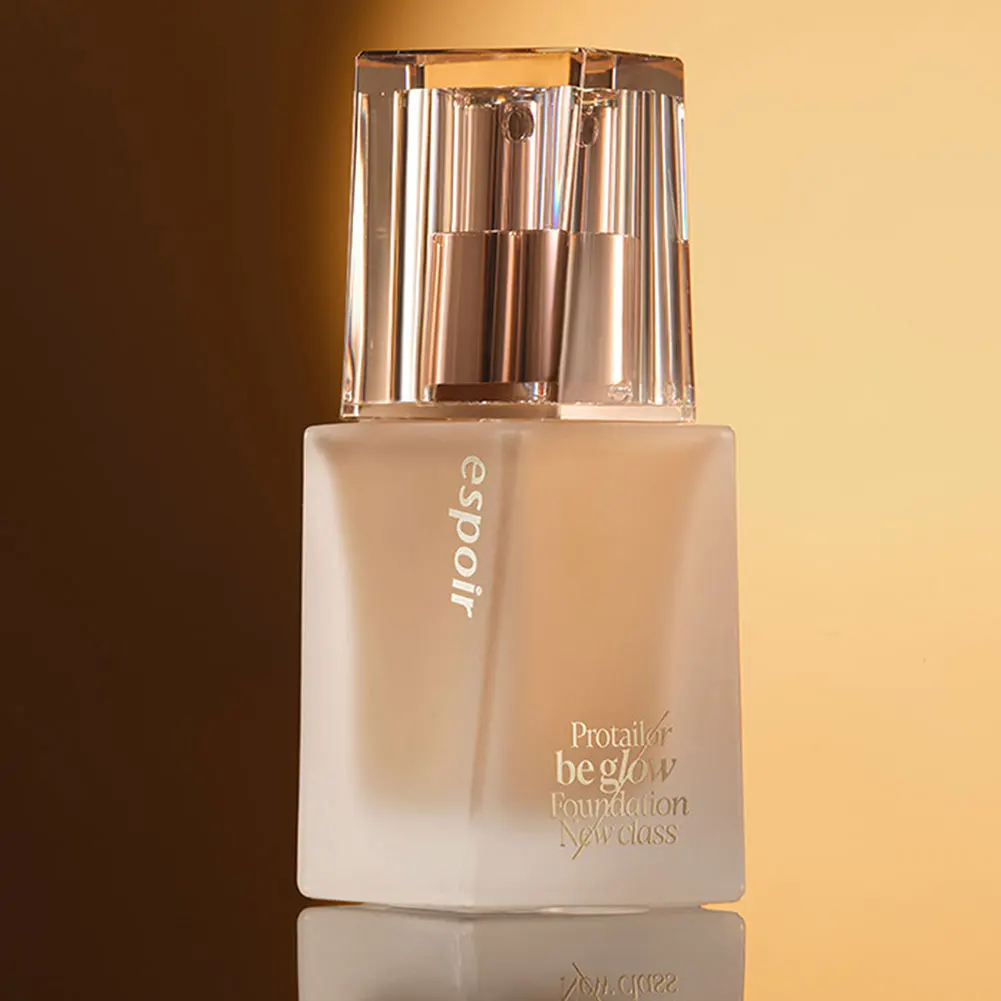 ครีมทาหน้าปกปิดไร้ตําหนิน้ําหนักเบารองพื้นชนิดน้ําสวมใส่ตลอด 24 ชั่วโมงสําหรับผู้หญิง 