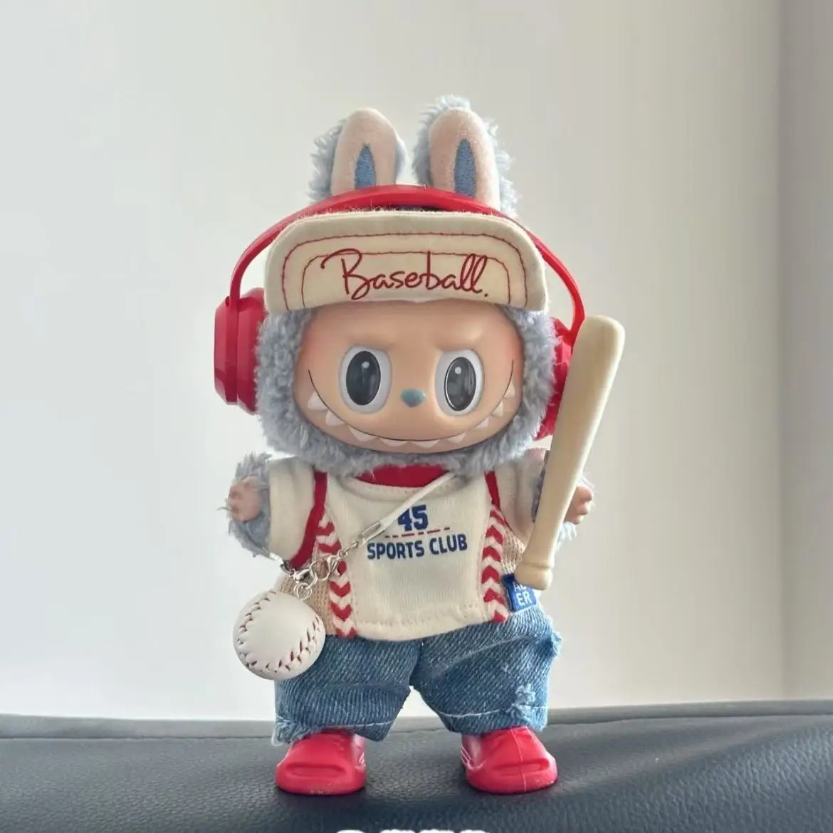 

Baseball Outfit Set For Labubu Baseball Outfit Set Cute Baseball Shirt Cap High Quality Fabric Gift for Kids Doll Accessories