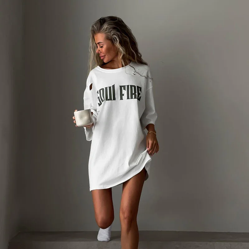 

2025 Women‘s Letter Print White T-Shirt, Casual Tees, Loose Style, Hole Tees