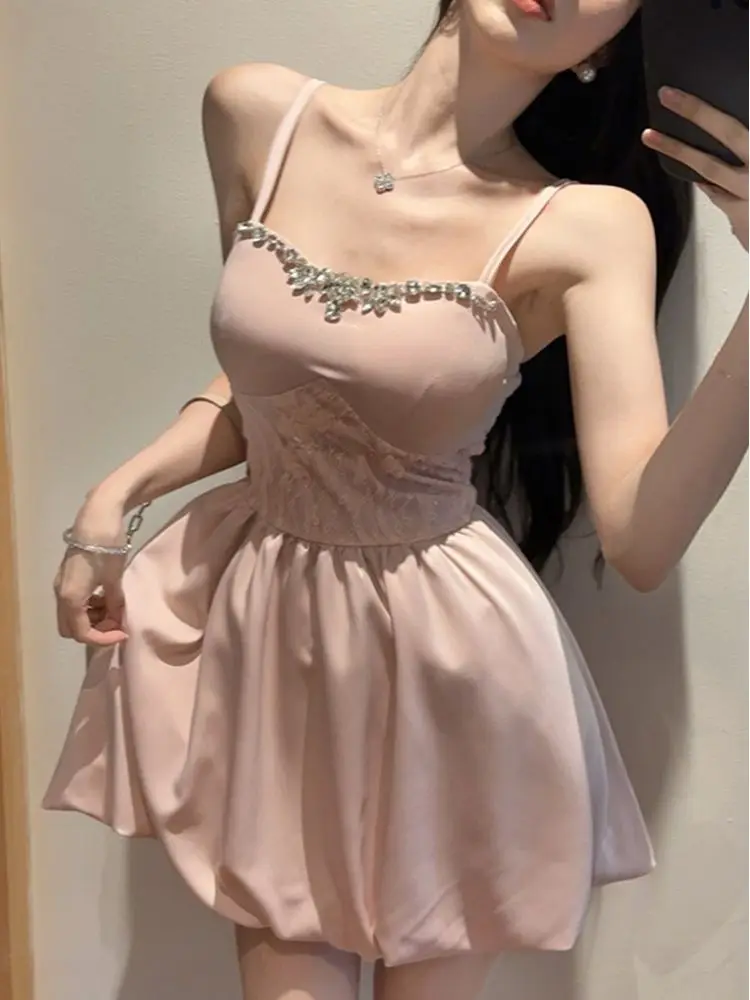 

2026 New French Style Elegant Spaghetti Strap Dress For Women Crystal Embellished Waist Cinching Princess Bubble Hem Mini Skirt