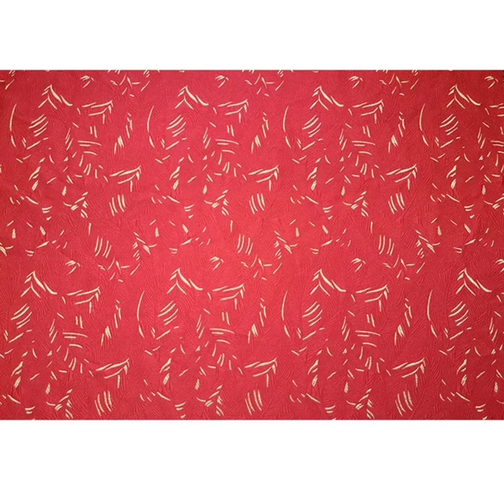 

Жаккардовый темный узор, золотая шелковая ткань, модное банкетное платье, ветровая одежда, высококачественный швейный материал на заказ во дворе